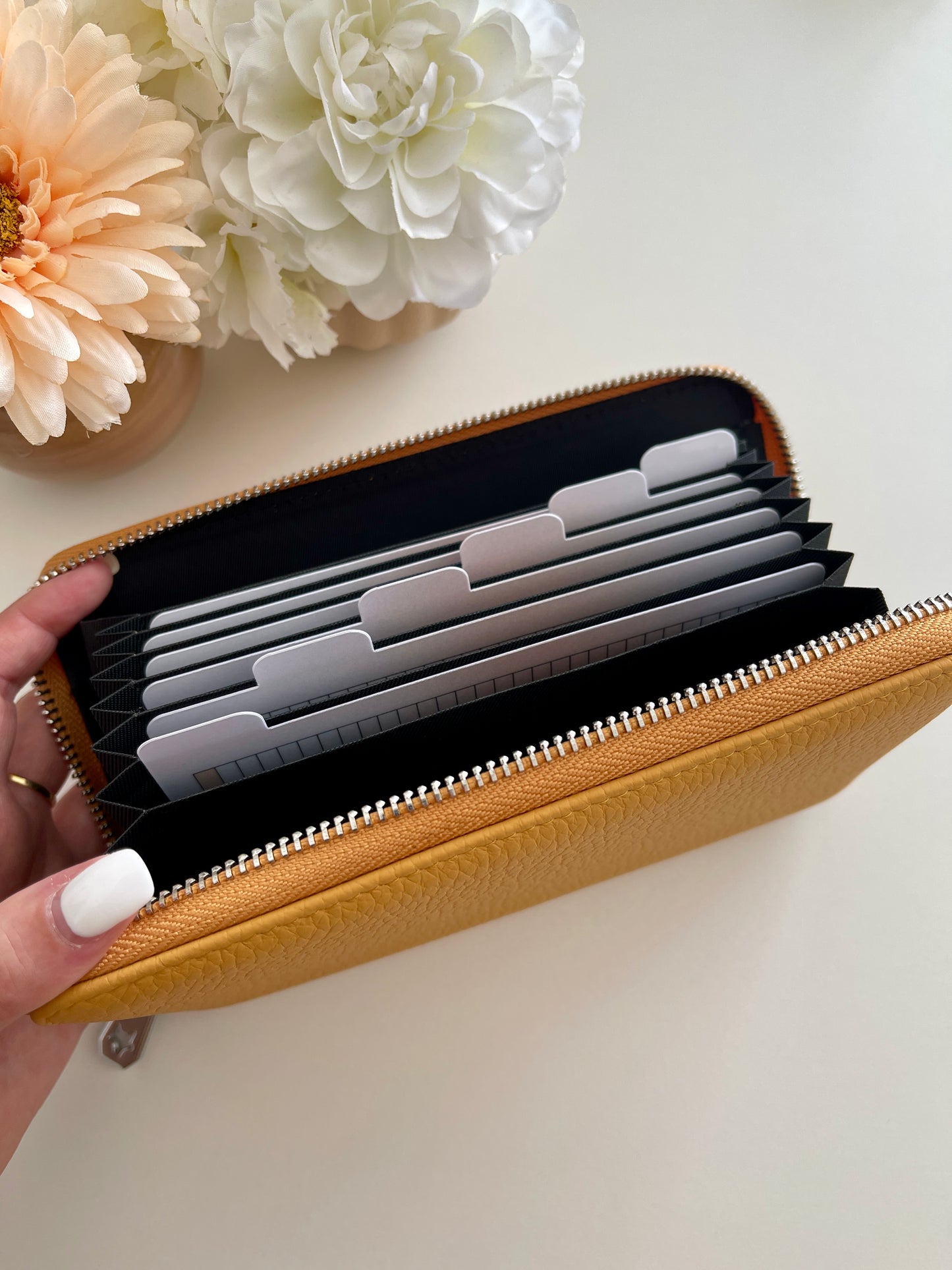 Porte-feuille Jaune + Trackers